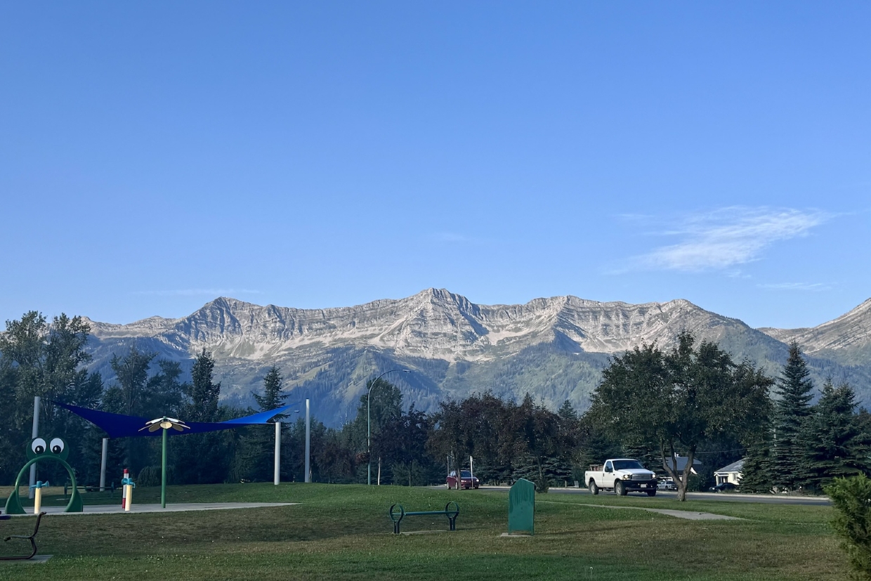The Lizard Range from Fernie Aquatic Centre, looking South. 8:30am, Friday, August 29th, 2025.