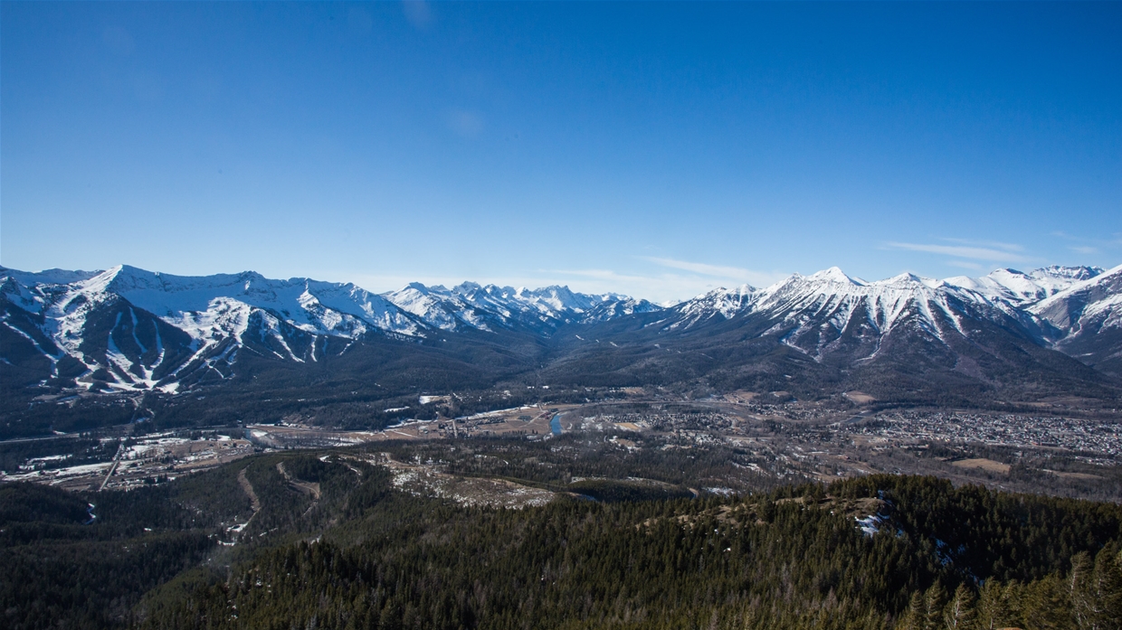 Hiking Castle Mountain in Spring