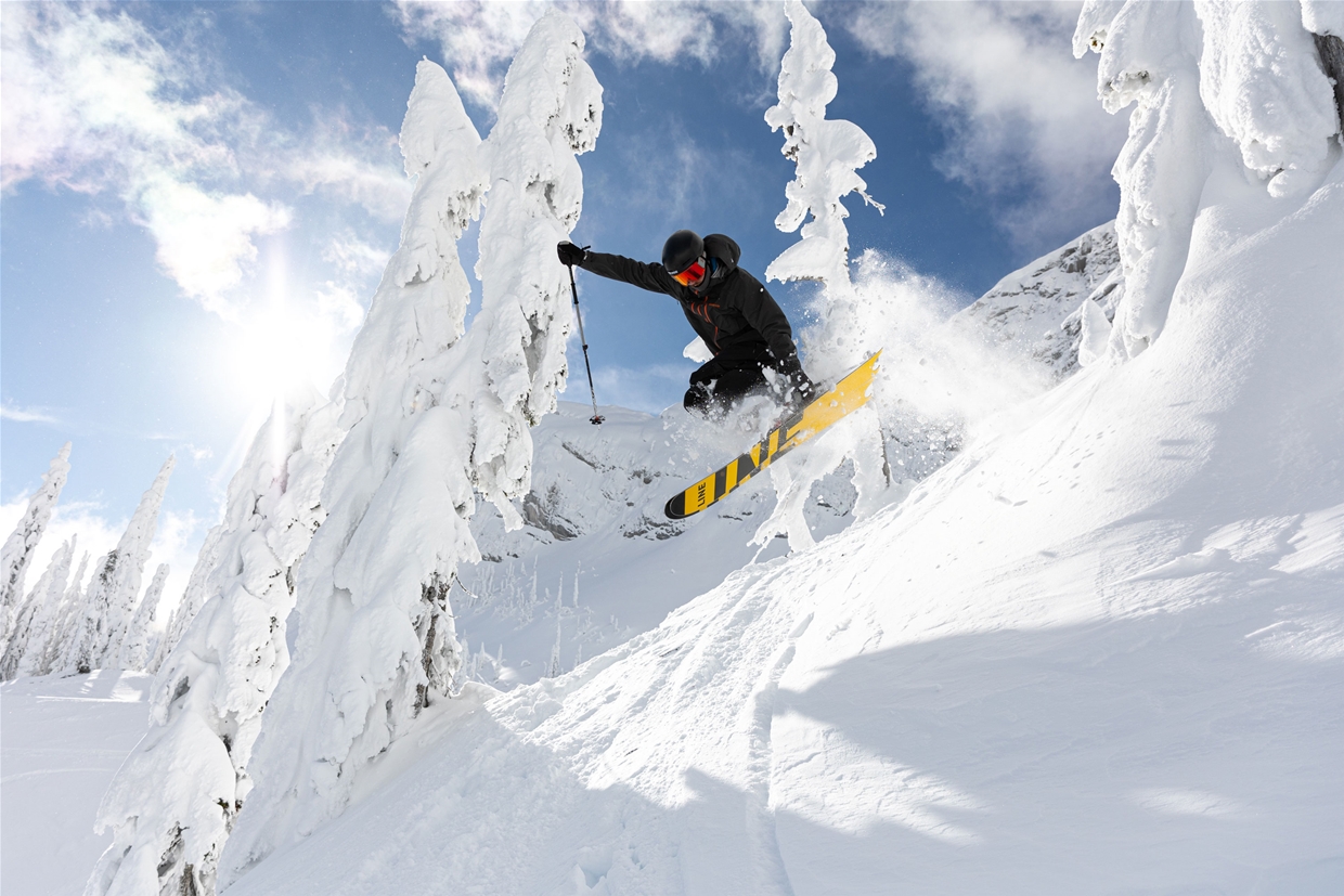 Powder Days Fun At Fernie Alpine Resort