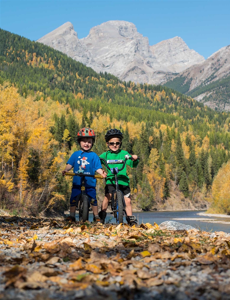Fall biking with the kids on community trails in Fernie