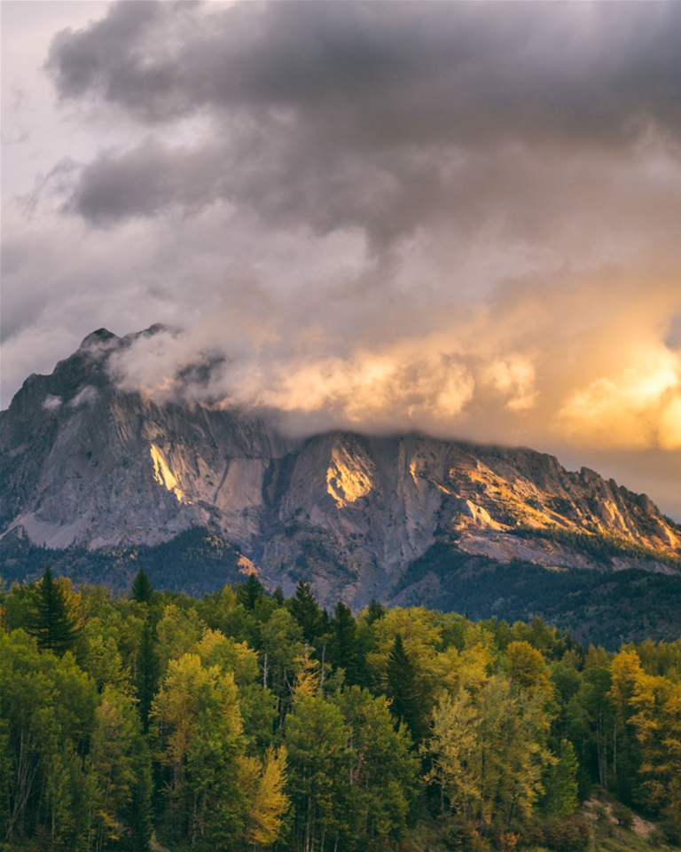 Mt Hosmer - An early morning in Fall