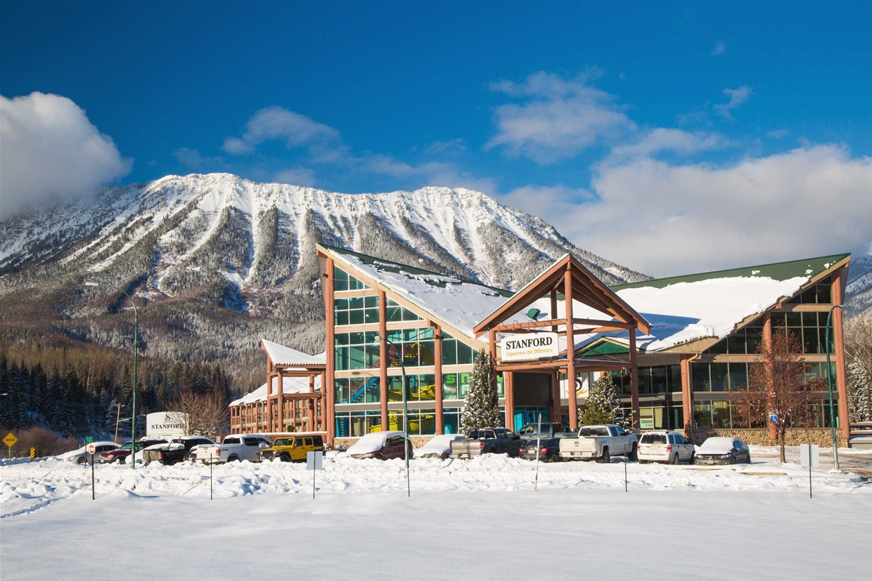 Stanford Resort Hotel in Winter