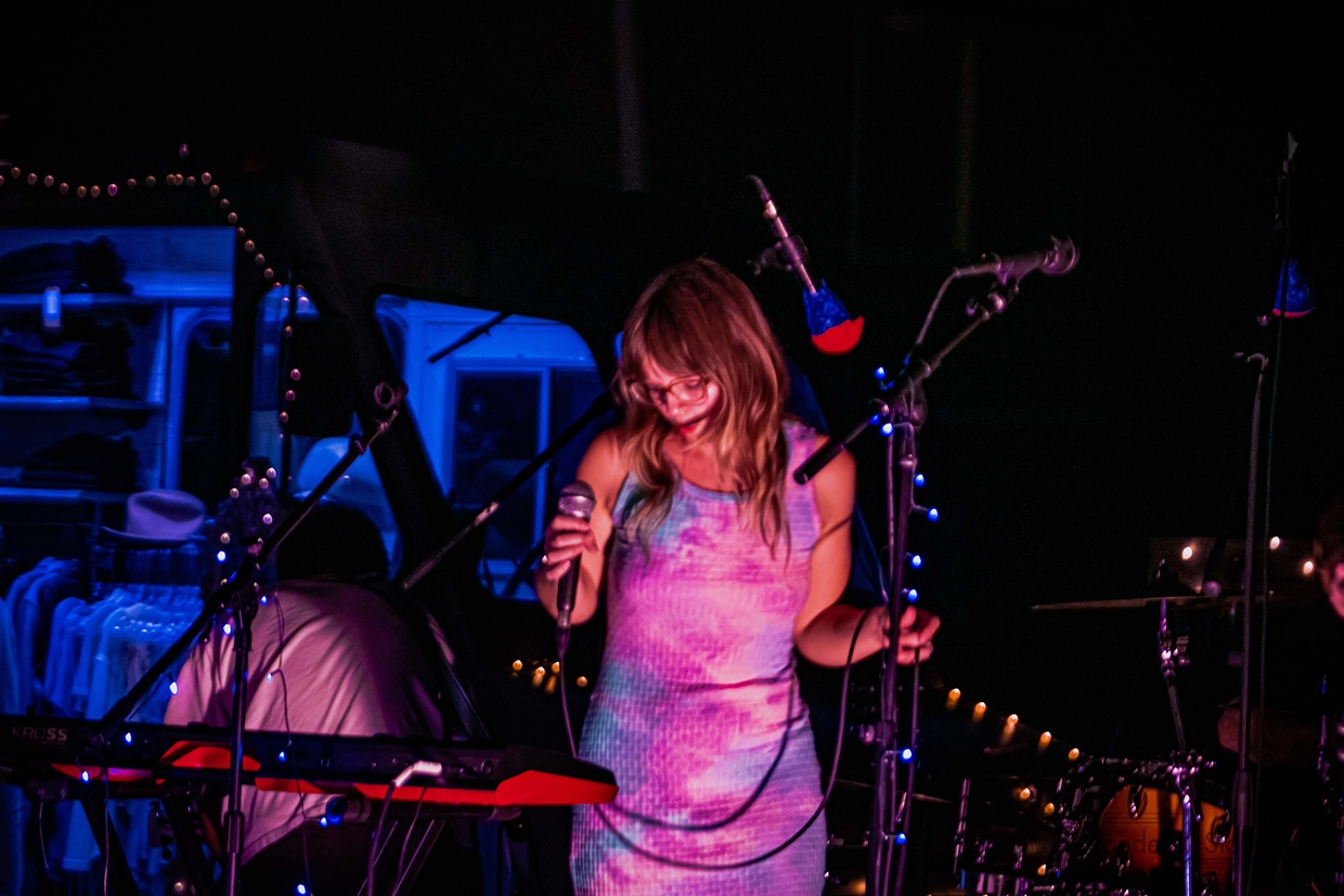 Maddisun - live, intimate performances