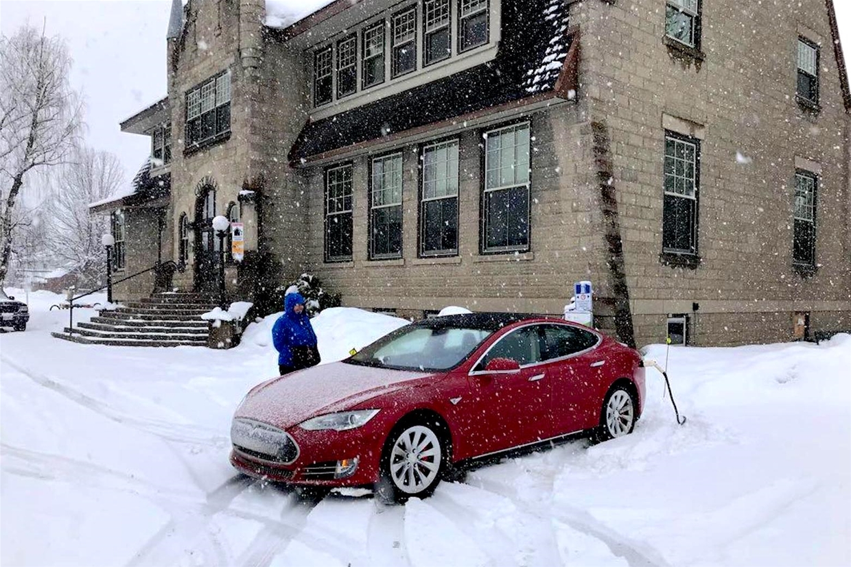 Charge your vehicle all year-round in Fernie