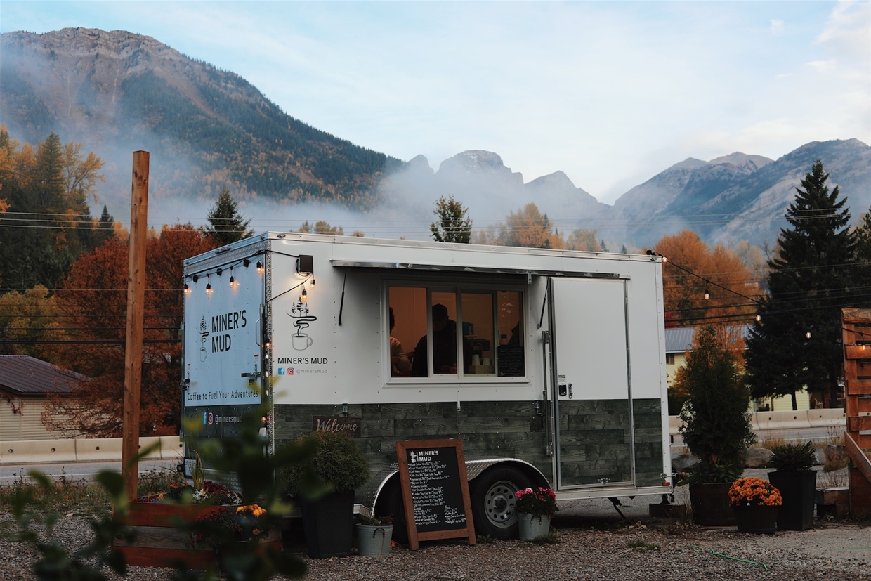 Fresh coffee and treats from 6am daily