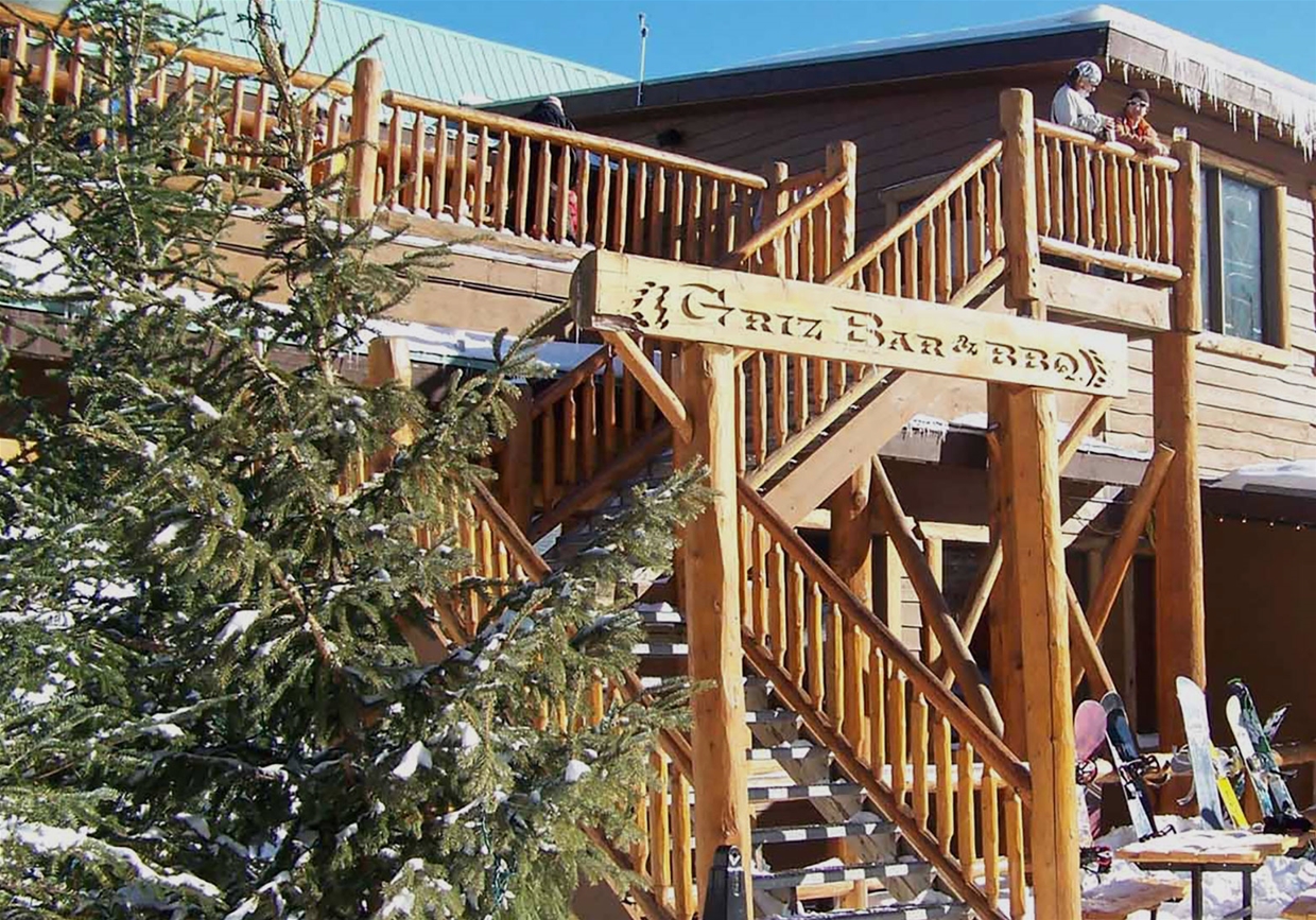 Griz Bar at Fernie Alpine Resort