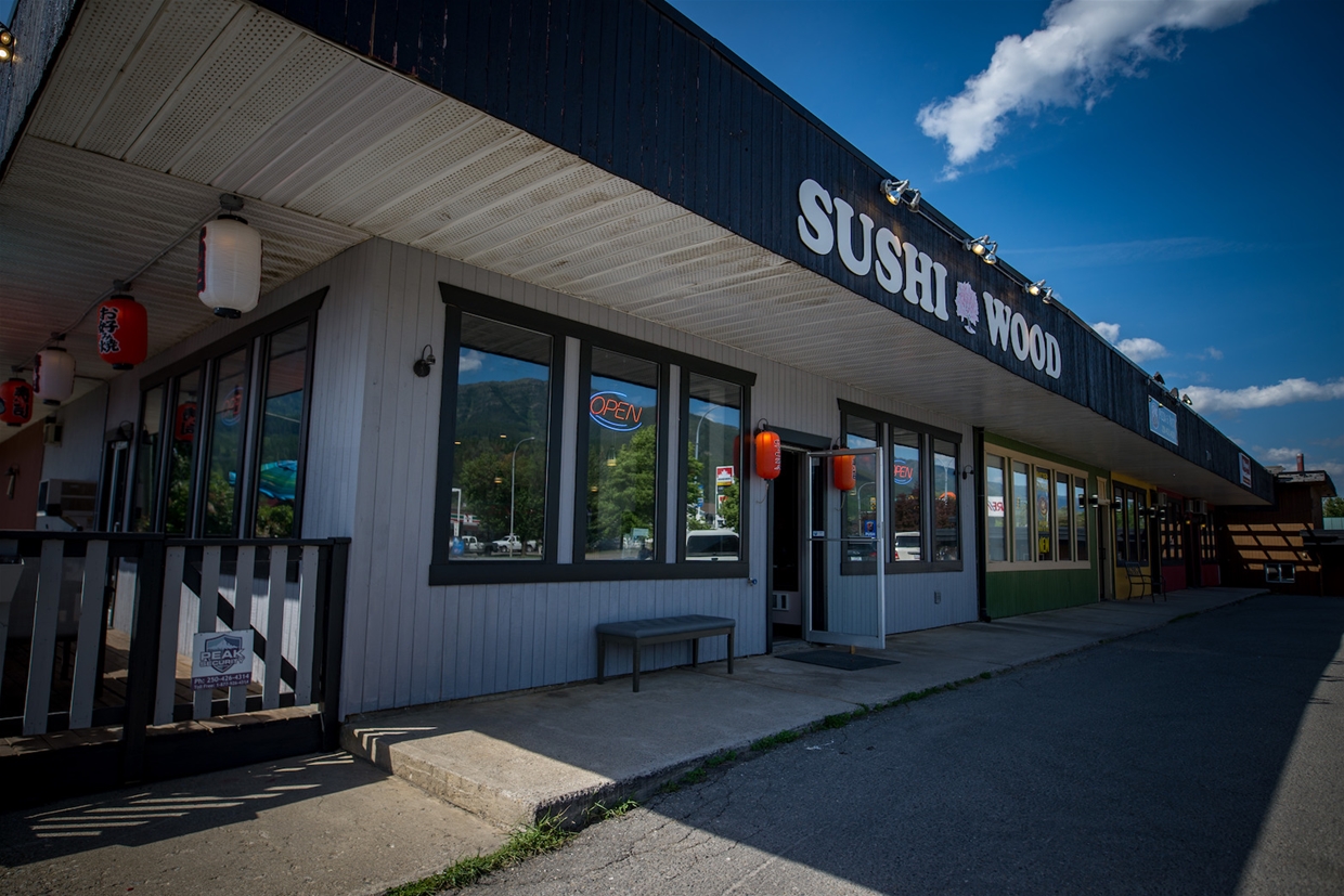 Convenient location in the centre of Fernie on Hwy #3