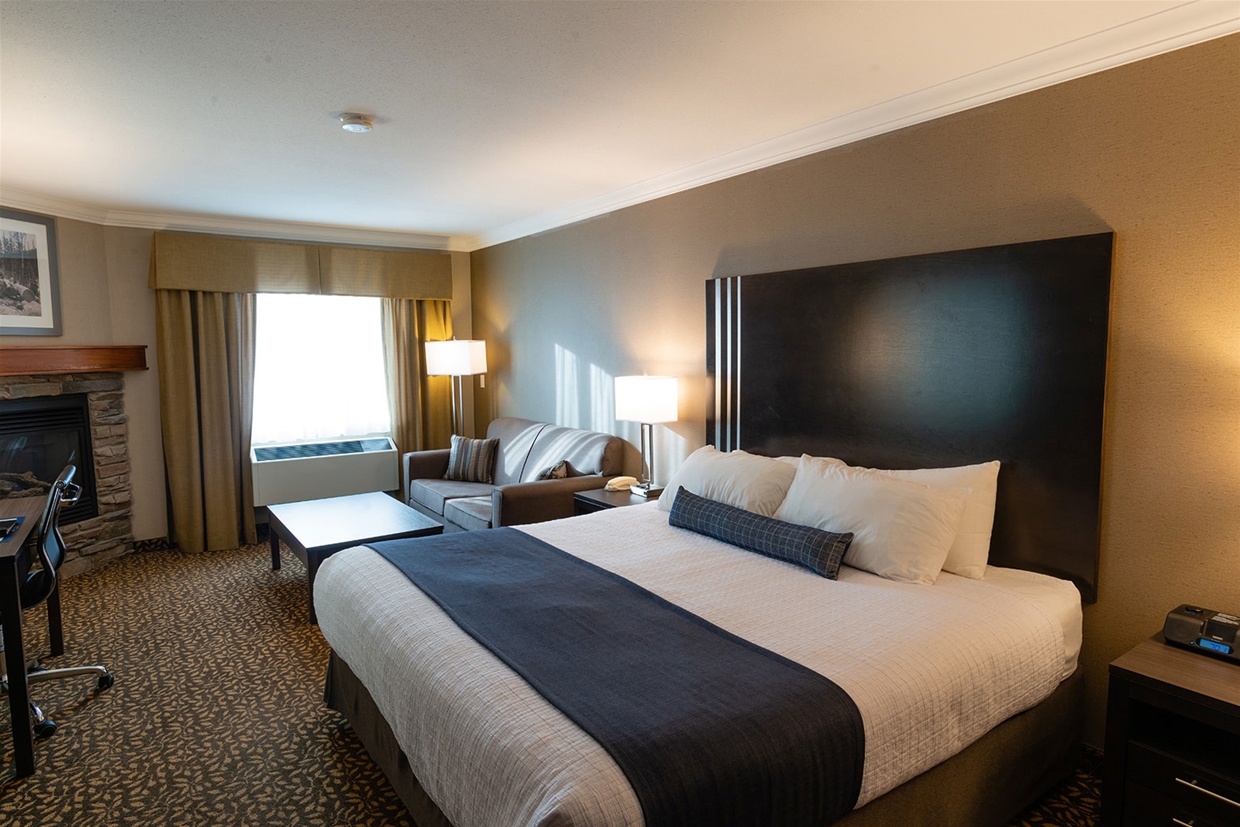Best Western Plus Fernie - Standard King Room