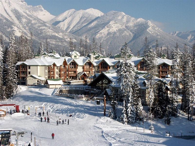 Lizard Creek Lodge - Winter