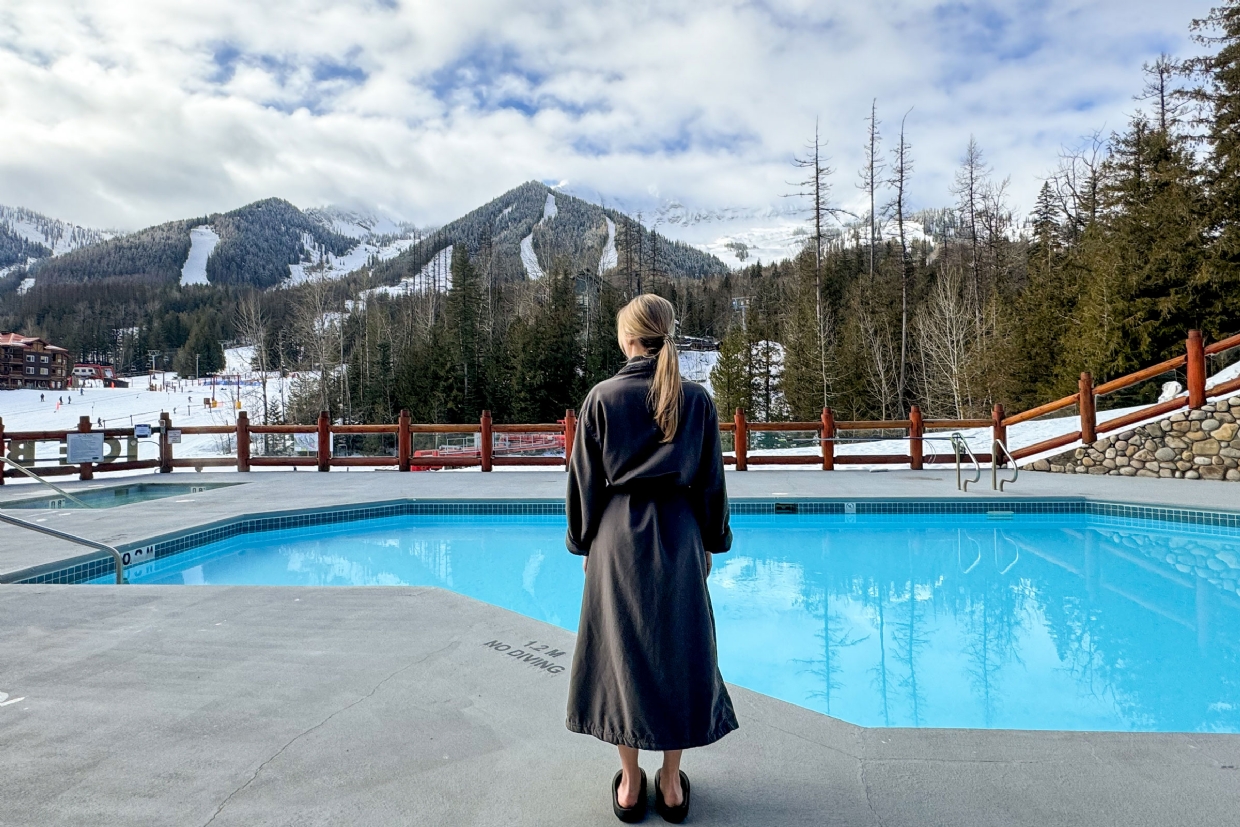 Outdoor Pool at Lizard Creek Lodge