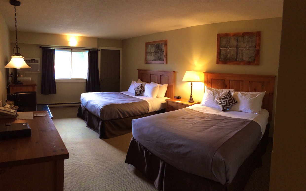 Red Tree Lodge. Fernie, BC