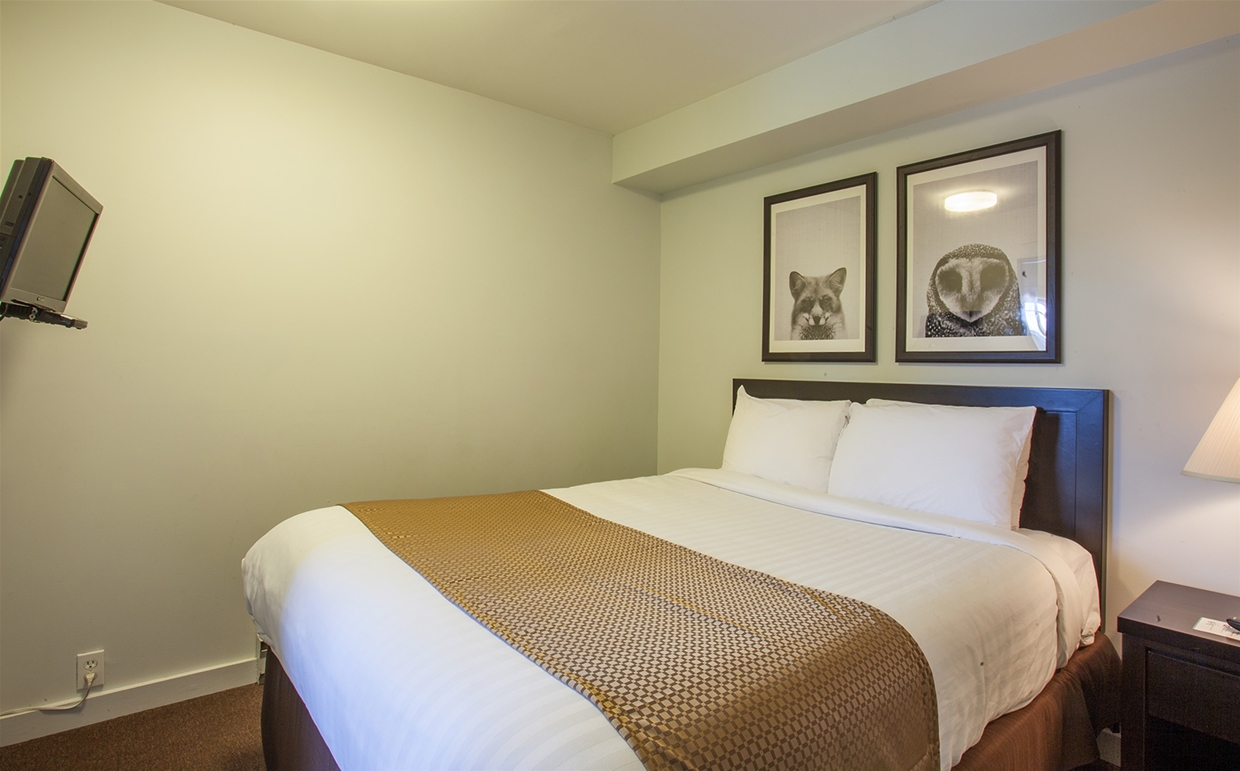 Two-Bedroom Suite Queen Room