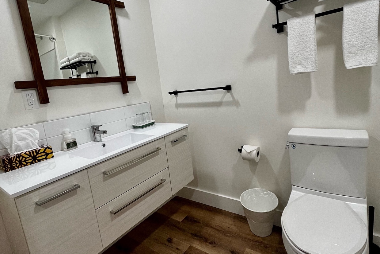 Ensuite master bathroom 