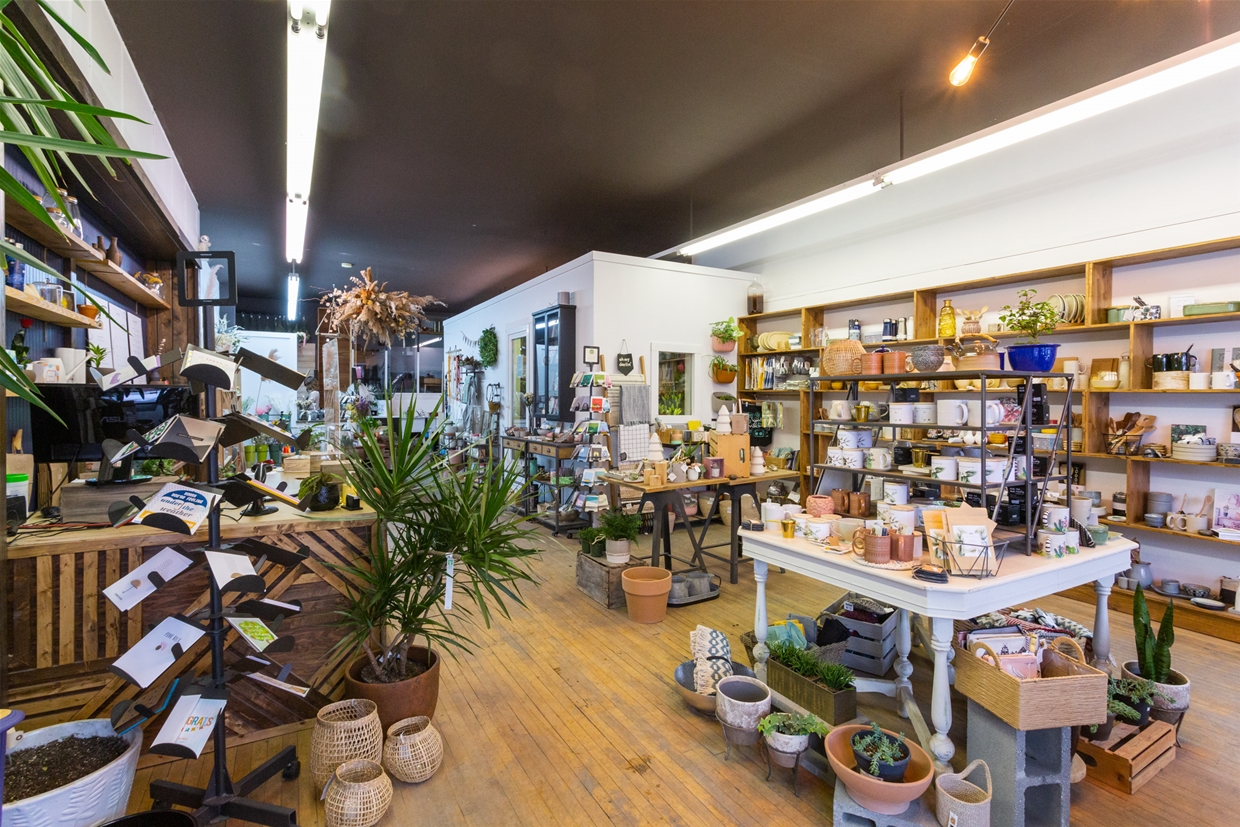 Find unique gifts inside the Green Petal