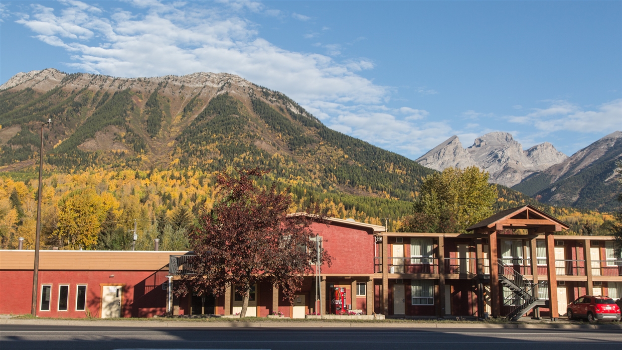 Fall time over Mount Fernie