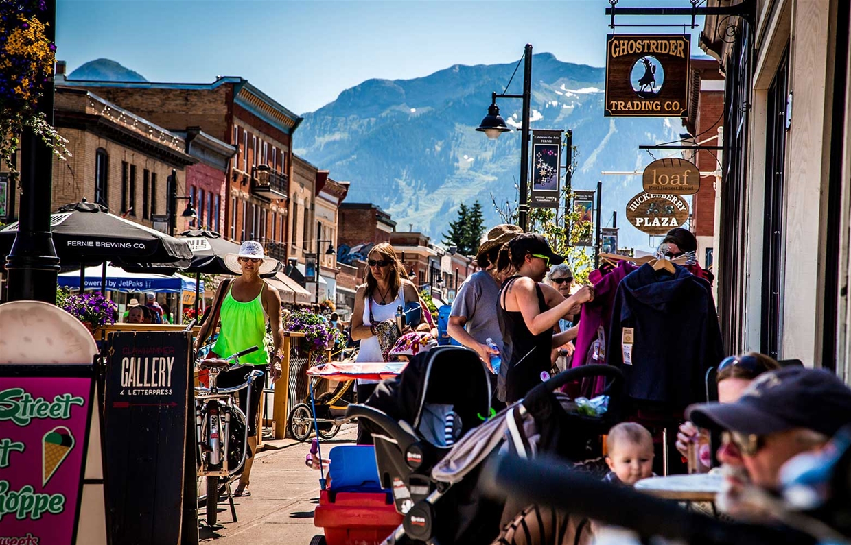 Great view of the hill from the main street!